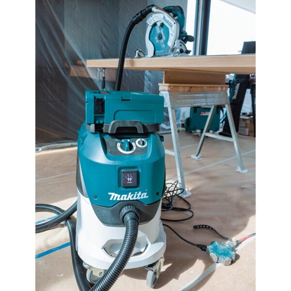 7129af9a-7946-4b27-8caa-82f50dfca679 vc4210l b 1500px - VC4210L 11 Gallon Wet/Dry HEPA Filter Dust Extractor/Vacuum, AWS Capable VC4210L