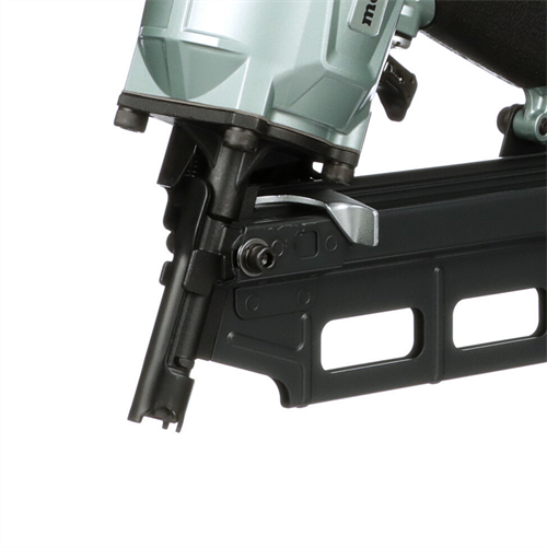 framing nailer with clawed tip