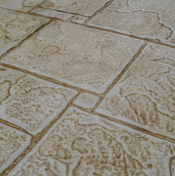 5b16e1f6cb7508140ca42b61.jpg ERblue Marshalltown English Riverstone Blue Stamp product image