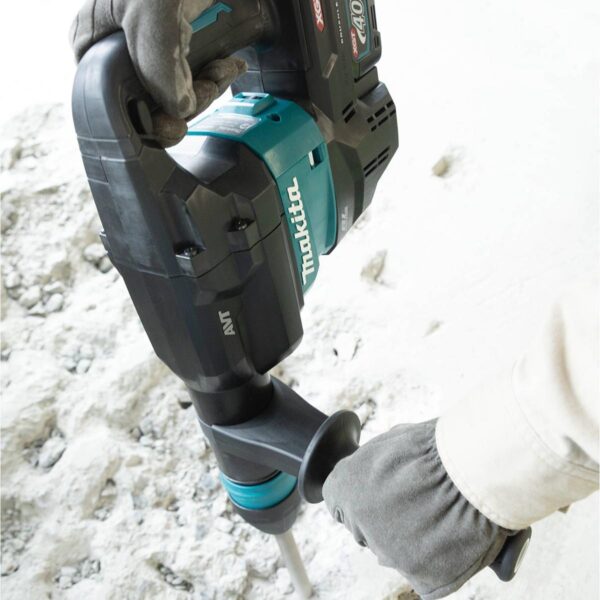 Makita GMH01M1 Action Shot 2 (chipping concrete)