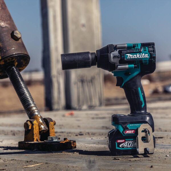 Makita GWT08D Beauty Shot 1 (tilt-up site) GWT08D 40V XGT 1/2" Impact Wrench Kit w/ Detent Anvil Brushless Cordless 4-Speed Mid-Torque Sq. Drive 2.5Ah product image