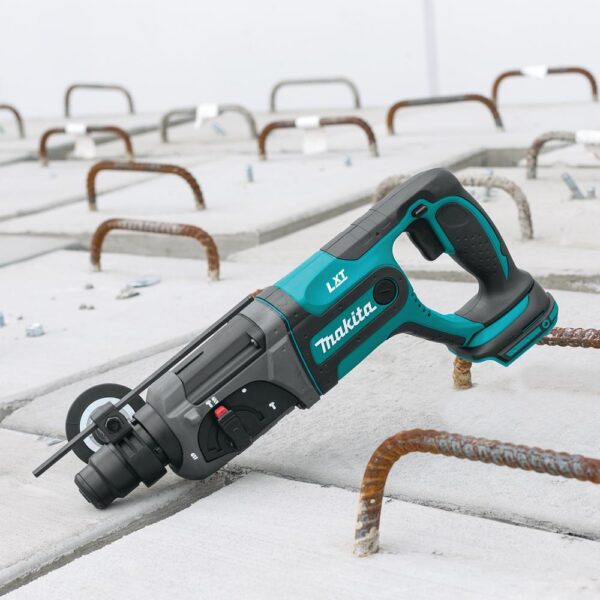XRH04Z 18V LXT Lithium‑Ion Cordless 7/8" Rotary Hammer, accepts SDS‑PLUS bits, Tool Only product image