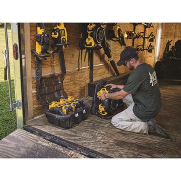 Dewalt DCB116 40V MAX 6-Pack Charging Station product image