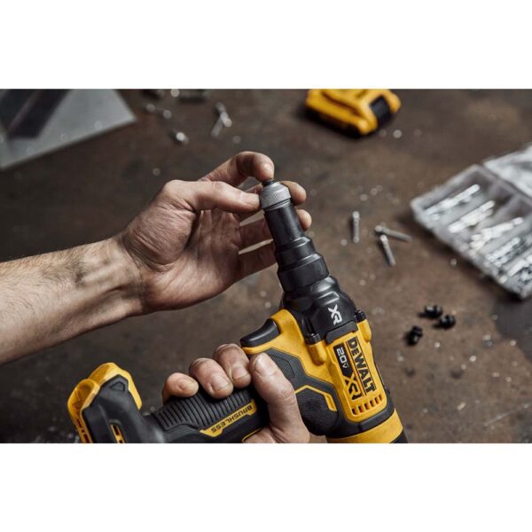 955021ae28f8611525627ceb1b82a5eb00aa25a8 Dewalt DCF403D1 20V MAX XR Brushless Cordless 3/16" Rivet Tool Kit product image