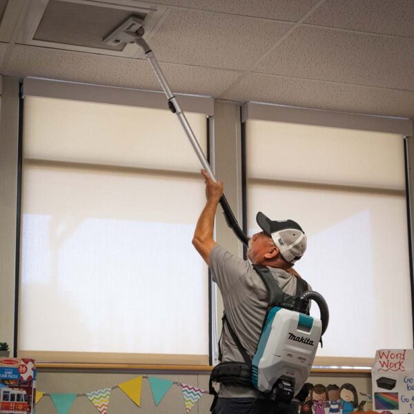 24b0ee3b-9a7a-4288-9063-b450b82c0d0a_gcv05t1x_a_1500px GCV05T1X 40V max XGT Brushless Cordless 2 Quart HEPA Filter Backpack Dry Vacuum Kit (5.0Ah) product image