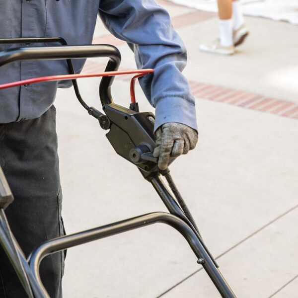 72a99bcd-90fe-4958-9096-669cc3e8d4ea_cml01z_f_1500px CML01Z 40V max ConnectX Brushless 21" Self‑Propelled Commercial Lawn Mower, Tool Only product image