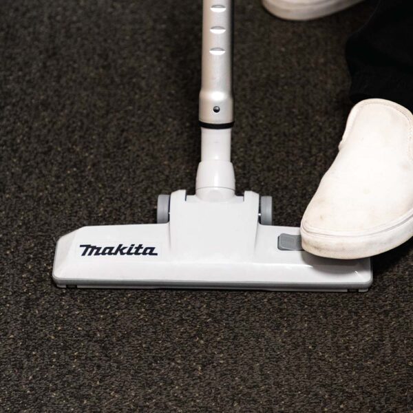 8321aa0e-4933-4419-be3e-0b2f631c62b3_gcv05zx_f_1500px GCV05T1X 40V max XGT Brushless Cordless 2 Quart HEPA Filter Backpack Dry Vacuum Kit (5.0Ah) product image