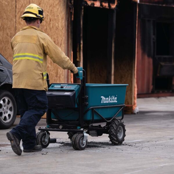 df87f554-8cc1-47ce-829e-fa034c63d1ac_xuc06z_a_1500px XUC06Z 36V (18V X2) LXT Brushless Material Handling, Flat Bucket product image