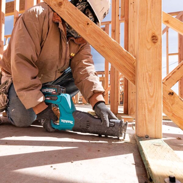 7d355b86-9091-4b9a-a1f7-a575e77fd357_grj01m1_a_1500px GT401M1D1 40V max XGT Brushless Cordless 4‑Pc. Combo Kit (2.5Ah/4.0Ah) product image