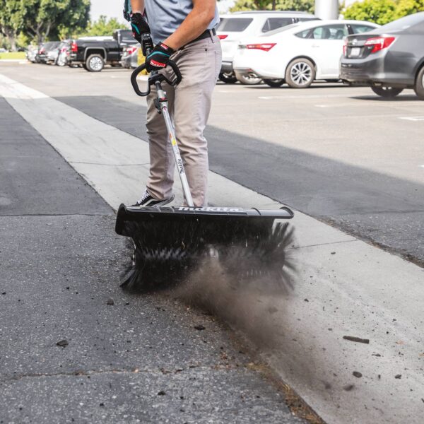 Makita BR400MP Action Shot 2 BR400MP Bristle Brush Couple Shaft Attachment product image