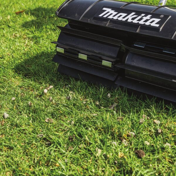 Makita SW400MP Feature Shot (12 rubber paddles) SW400MP Paddle Sweep Couple Shaft Attachment product image