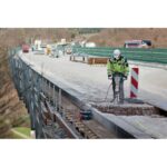 Bosch BH2770VCD Brute Turbo 1-1/8 in. Hex Breaker Hammer with Deluxe Cart, 43 Ft-Lbs, 15 Amp, 120V product image