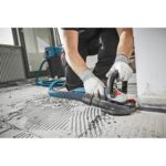 Bosch CSG15 5 in. Concrete Surfacing Grinder, 12.5 Amp, 9,300 RPM, 5/8-11 Spindle, with Dust-Collection Shroud product image