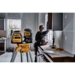DEWALT DCLE34020G 20V MAX XR Cordless Cross Line Green Laser Kit, Self-Leveling, ±1/8 in at 30 ft, 17 hr Runtime product image