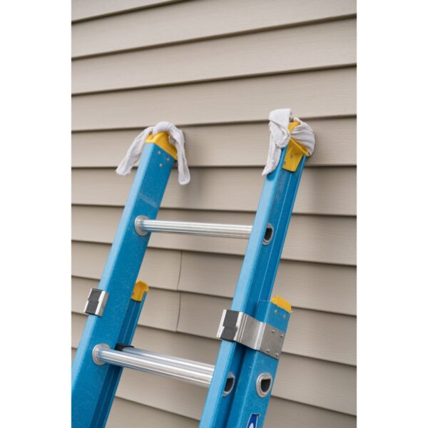 Werner D6016-2 16ft Type I Fiberglass D-Rung Extension Ladder, 250 lb Duty Rating product image