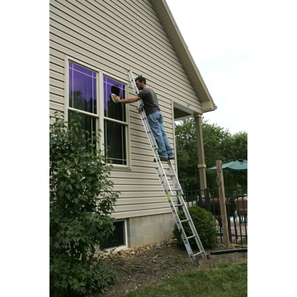 Werner D1216-3 16 ft Type II Compact Aluminum Extension Ladder, 225 lb Duty Rating product image