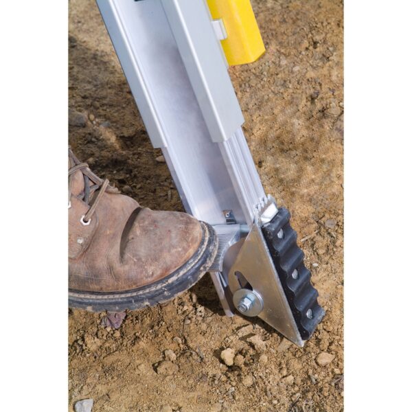 Werner D7124-2LV 24 ft Type IAA Fiberglass D-Rung Leveling Extension Ladder, 375 lb Duty Rating product image