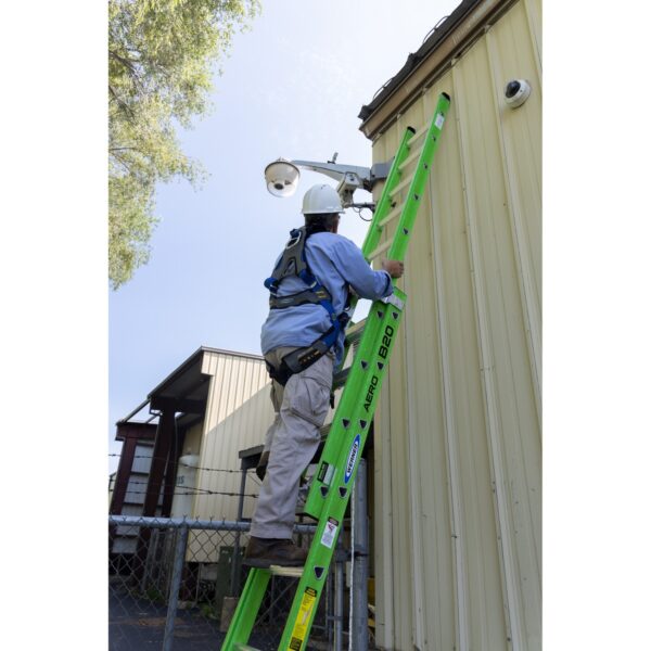 Werner B7128-2 AERO Type IAA Fiberglass Box Rail/Tri-Rung Extension Ladder, 28 ft, Safety-Green, 375 lb Duty Rating product image