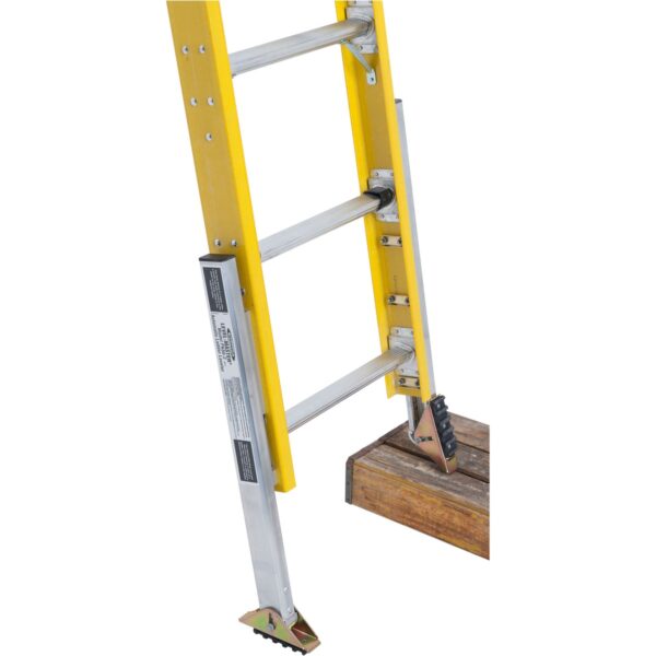 Werner D7132-2 32ft Type IAA Fiberglass D-Rung Extension Ladder, 375 lb Duty Rating product image