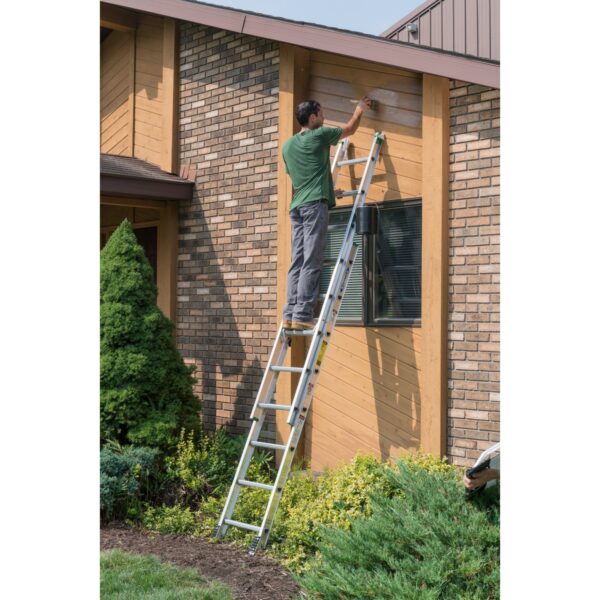 Werner D1236-2 36ft Type II Aluminum D-Rung Extension Ladder, 225 lb Load Capacity product image
