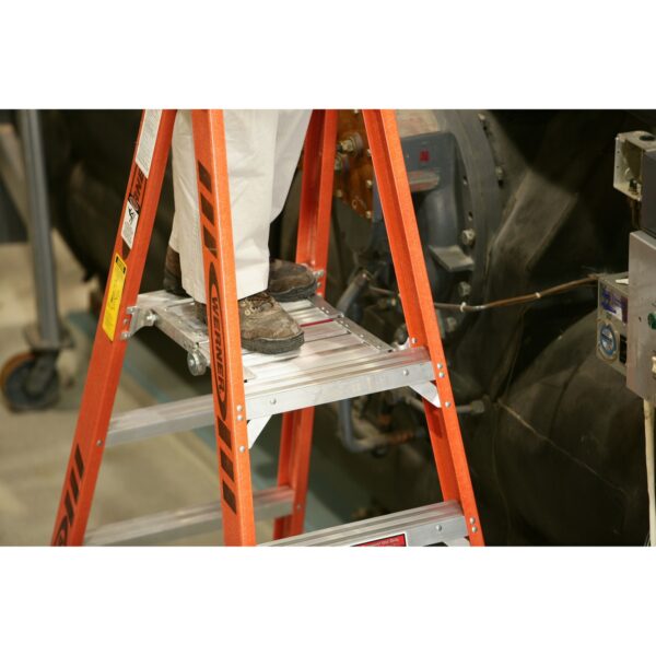 Werner 7406 6ft Type IAA Fiberglass Step Ladder, Single-Sided, 375 lb Load Capacity product image
