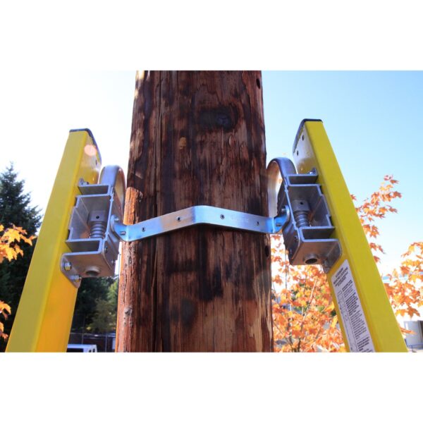 Werner 92-91 Cable Hook and V-Rung Assembly, Aluminum/Steel, Fits Poles up to 10 in Dia product image