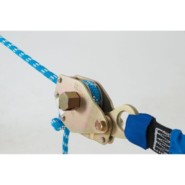 Werner L100060 60ft 2-Man Rope Horizontal Lifeline System, Cross-Arm Strap, Rope Tensioner product image