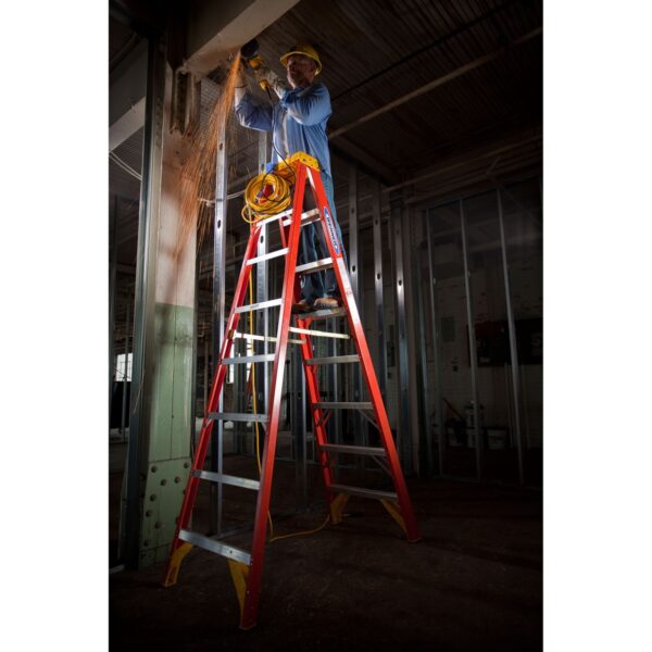 Werner AC56-UH Lock-In Utility Hook for Step Ladders, Blue, 13.13 in L x 9.06 in W x 7.34 in H product image